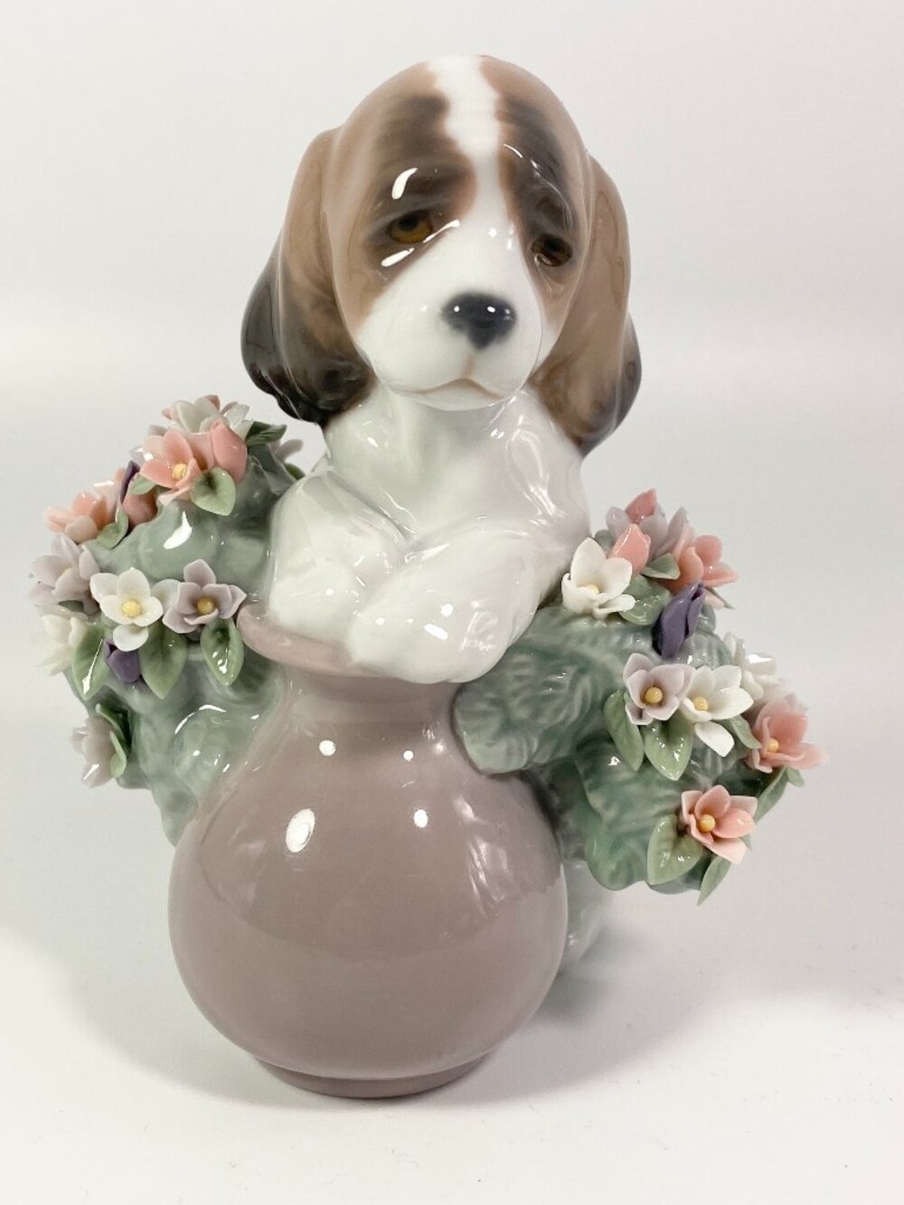 RARE !! Lladro Take Me Home Sad-Eyed Puppy Dog Flowers Glossy Figurine #6574